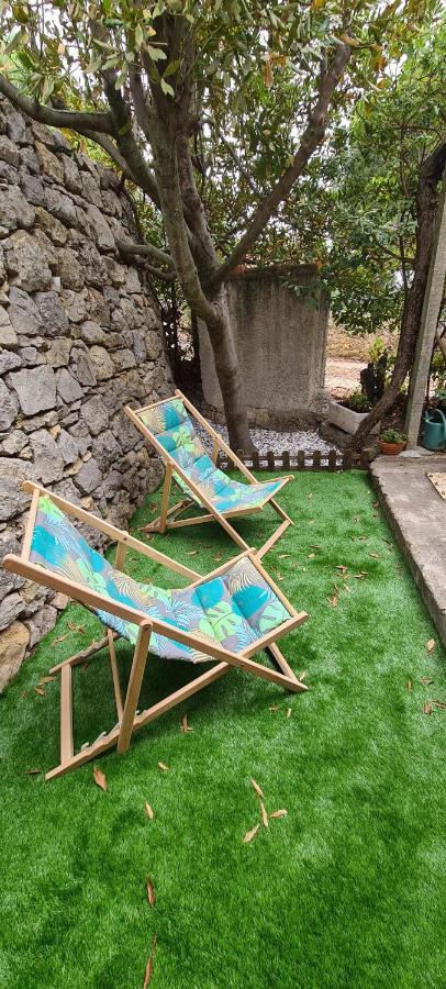 Charmante Maisonnette Sur Les Hauteurs D'Ollioules Bagian luar foto